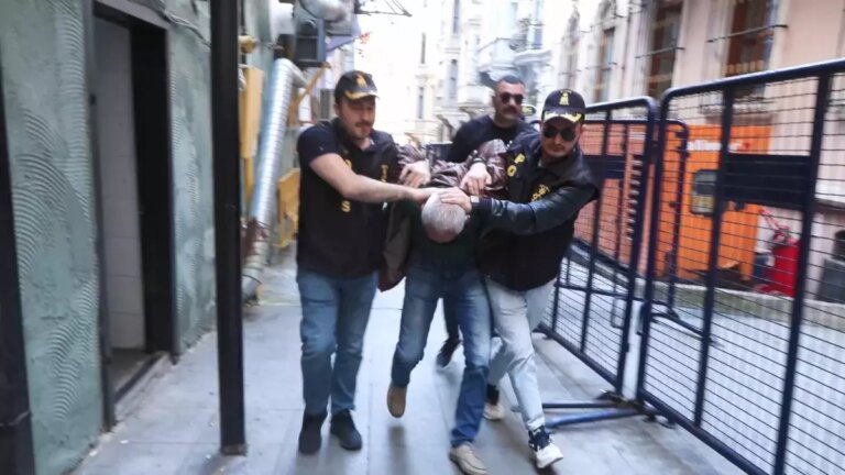 chp lideri ozgur ozele saldiran tengioglu hakim karsisinda D6gIMSRs