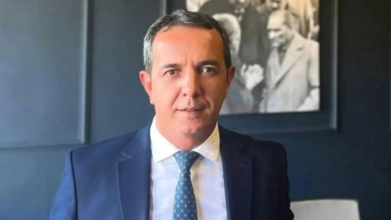 sefer karaahmetoglu kimdir chpnin beyoglu belediye baskanvekilligi adayi sefer karaahmetoglu kac yasinda nereli sRL8Zqsp