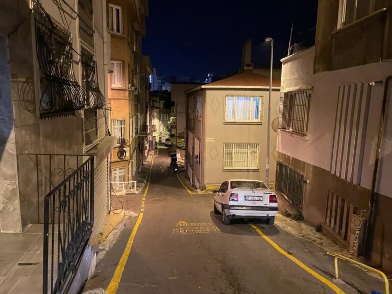 beyoglunda taksici gasp edildi hayatini kaybetti pdbsr17g