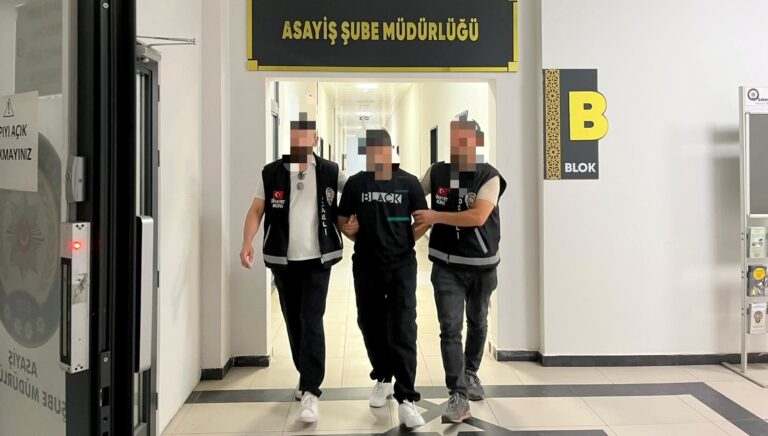 insaat santiyesinde isciler arasinda bicakli kavga ShDx7gFK