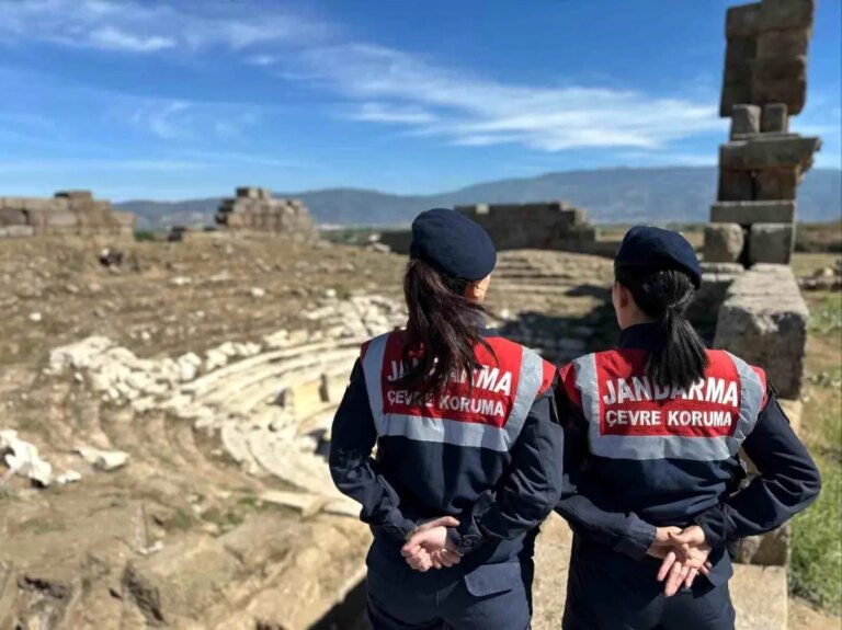 alabanda antik kentinde jandarma kontrol faaliyeti IKTdMDs3.jpg