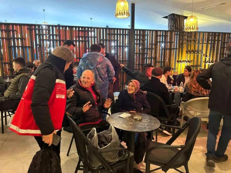 bakan goktas balikesir depremi sonrasi 252 vatandasa psikososyal destek w7FxN5iR.jpg