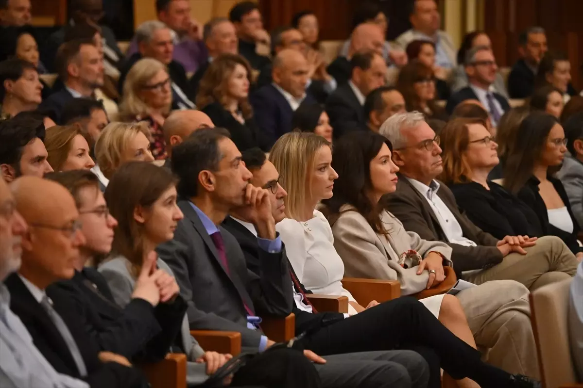 cumhurbaskanligi senfoni orkestrasi moskovada konser verdi LaKI6BJk.jpg
