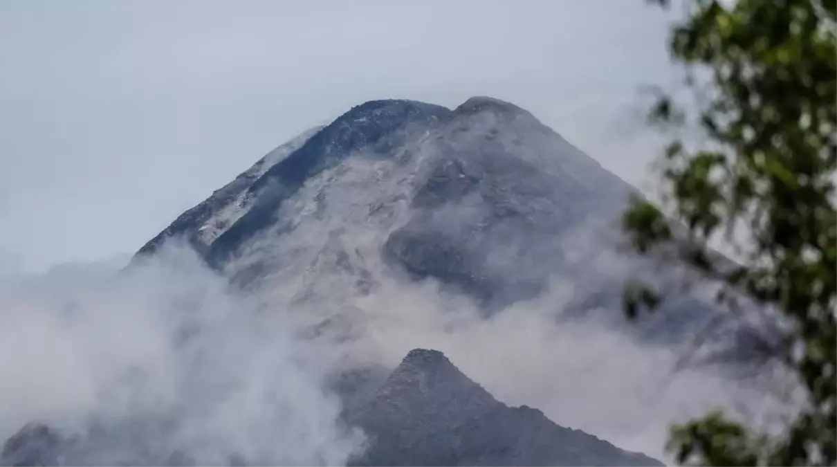 kanlaon yanardaginda patlama B9yTqTwB.jpg