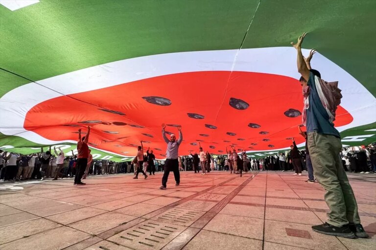 konyada filistine destek yuruyusu U3nBinym