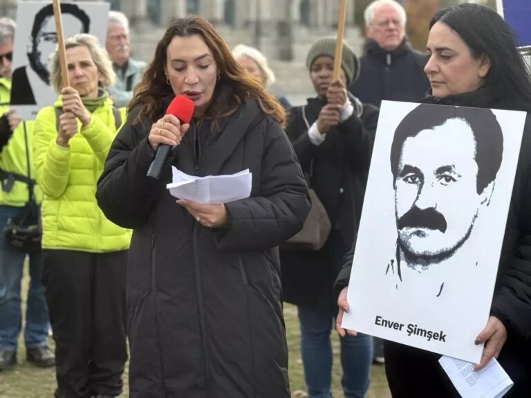 nsu kurbanlarindan dilekce beate zschaepe programdan ciksin RTv3d1jz.jpg