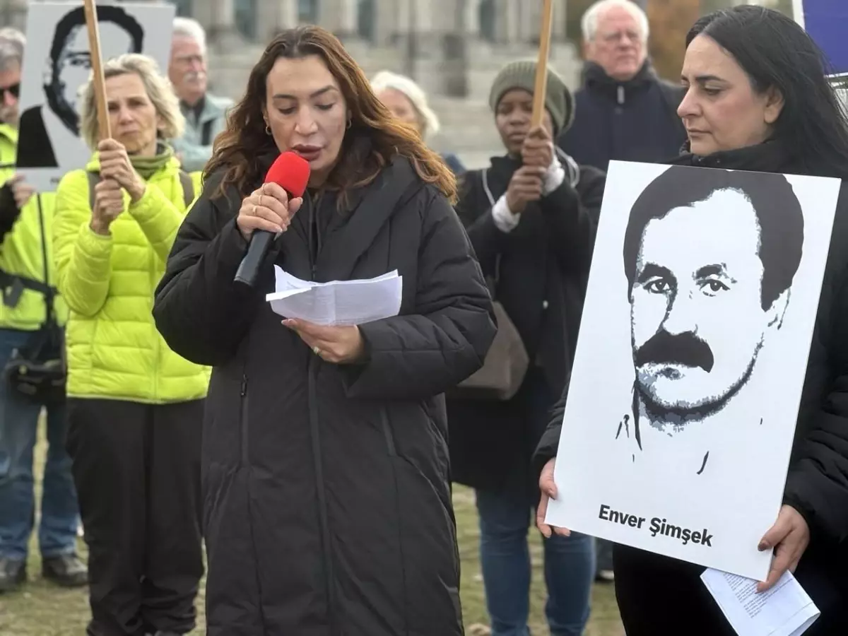 nsu kurbanlarindan dilekce beate zschaepe programdan ciksin RTv3d1jz.jpg