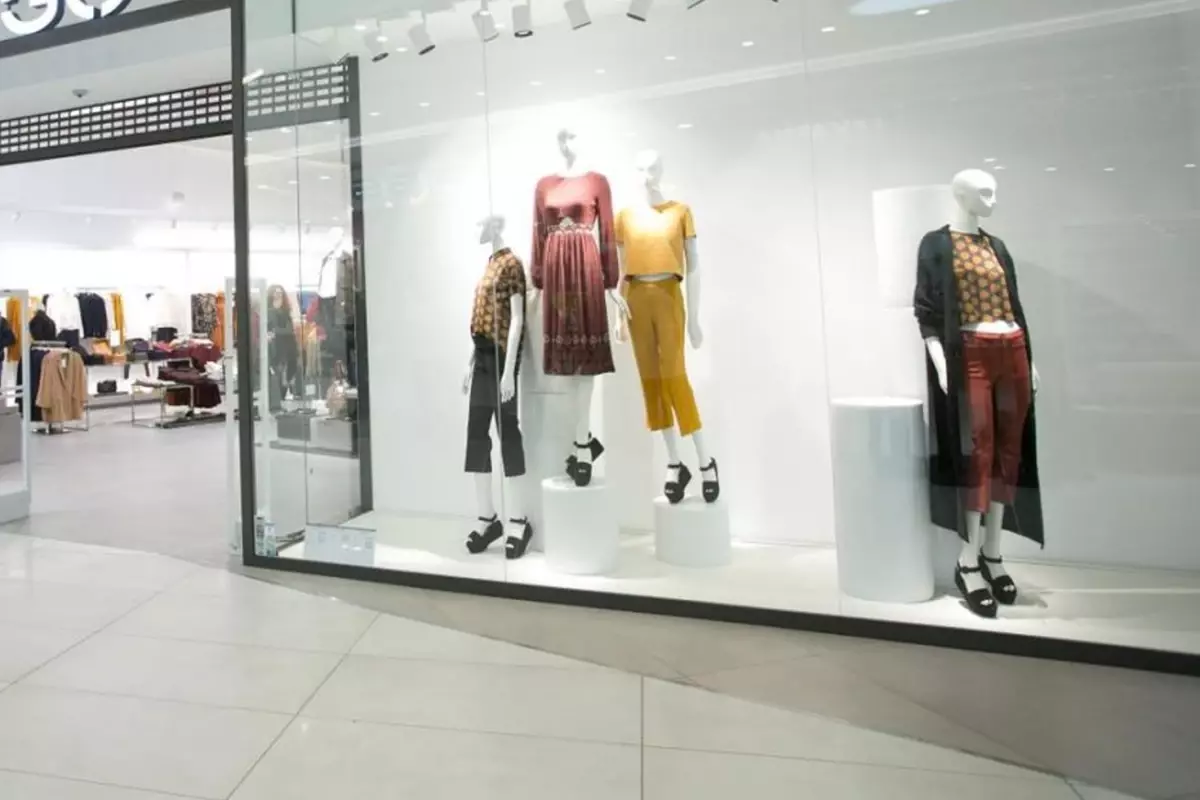 turkiyede de faaliyet gosteren giyim devinden sok aciklama bilgiler calindi q2ExStgm.jpg