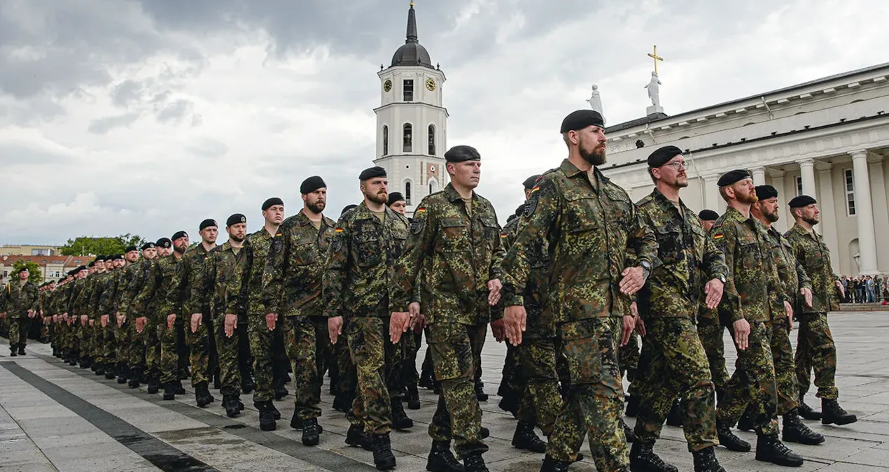 yeni askerlerine yer bulamayan almanyada konut projelerikisla insaatina donustu 6CXhgh2j.jpg