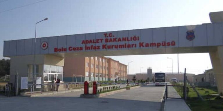 cezaevinde dehset olay babasinin dovup duvara firlattigi kizin saglik durumu hakkinda yeni gelisme xvM73SJI.jpg