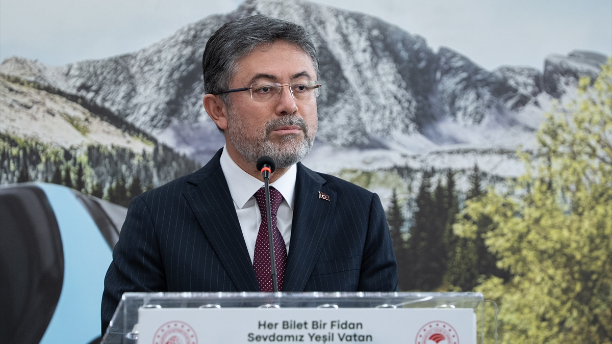 ibrahim yumakli 13 milyon yolcu icin 13 milyon fidan dikecegiz Ax9SL7Ss.jpg