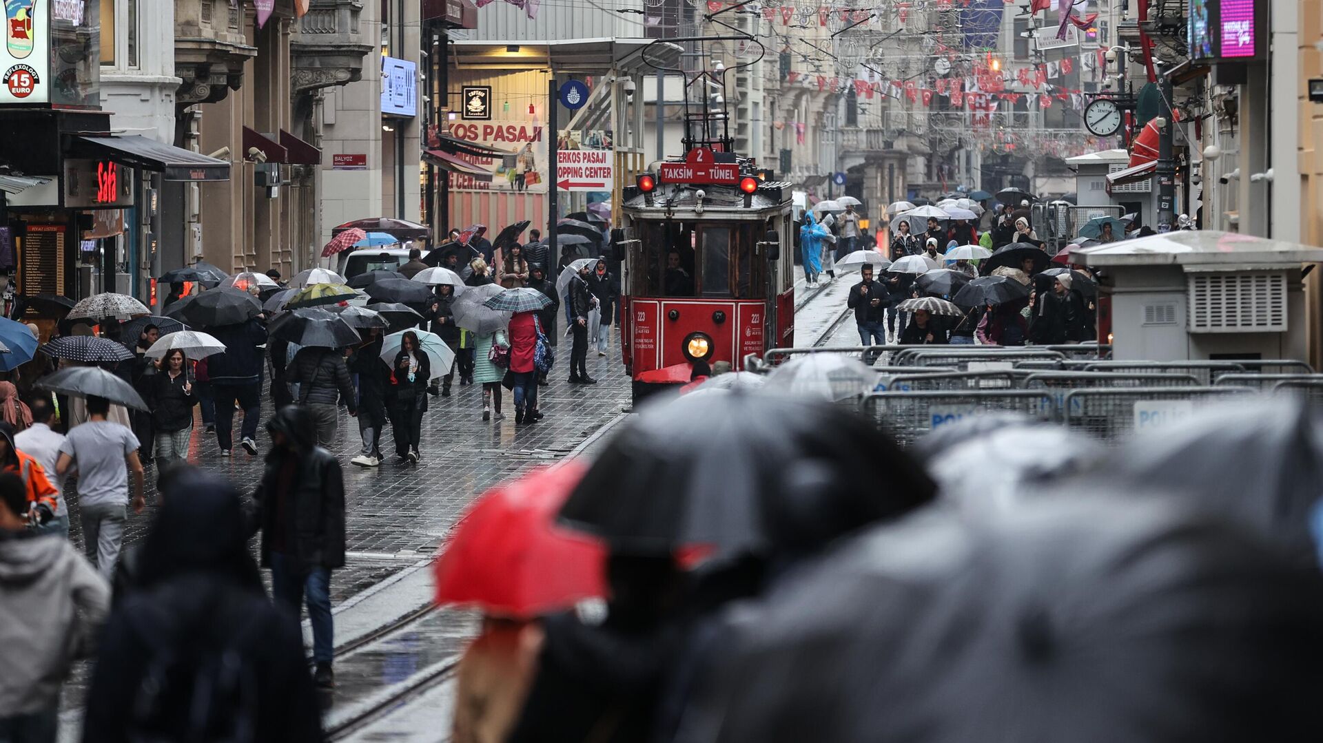 meteoroloji saat verdi saganak etkili olacak bzkmf8IX.jpg