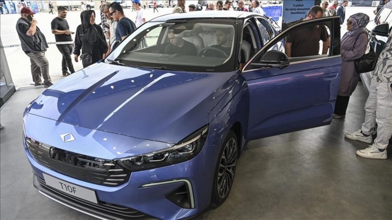 t10f ekimde en cok satilan ilk 10 otomobil listesinde NYQQN9AH.webp