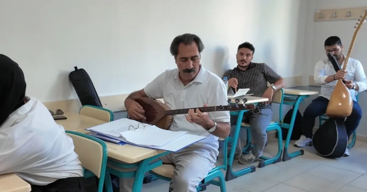 Kaymek siir atolyesi gelenegi surduruyor buXlqiUJ